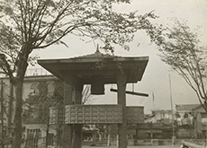 Hour bell in Hongokucho (Chuo-ku Kyobashi Library)