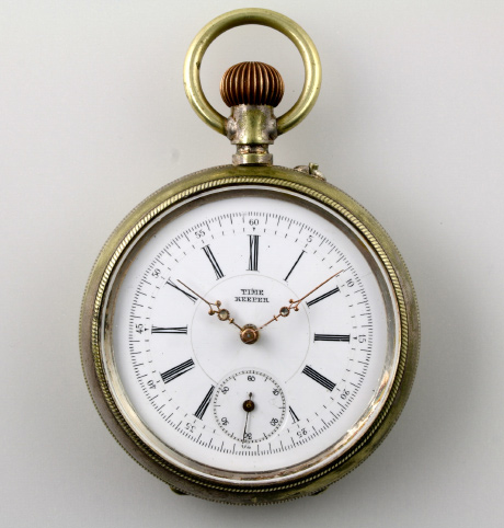 最初の懐中時計「タイムキーパー」